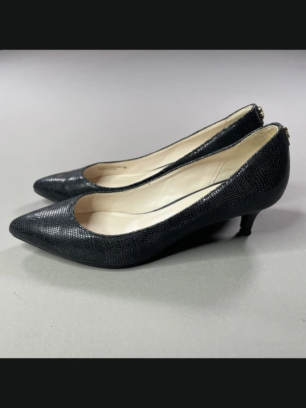 Cole Haan Shoes Womens 6 black snakeskin kitten heels cocktail classic
